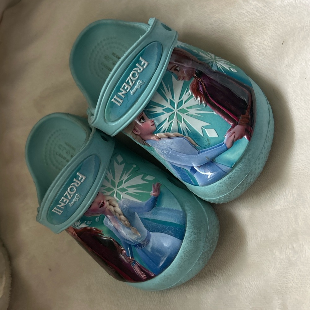 Frozen Crocs